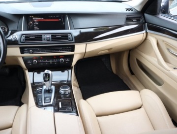 BMW Seria 5 F10-F11 Touring Facelifting 520d 190KM 2016 BMW 5 520d, Salon Polska, 187 KM, 4X4, Automat, zdjęcie 7