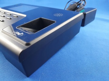 ТЕРМИНАЛ ВРЕМЕНИ И КОНТРОЛЬ ДОСТУПА PNI FINGER 700