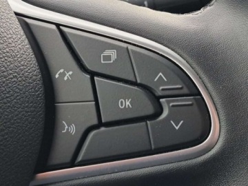 Renault Megane IV GrandCoupe Facelifting 1.0 TCe 115KM 2022 Renault Megane Salon PL Benzyna LED Lift aut klimatyzacja Benzyna 116KM, zdjęcie 17