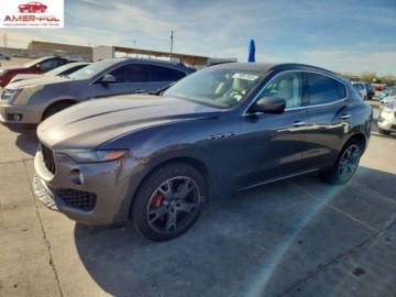 Maserati Levante 2017 Maserati Levante S Sport 2017 3.0 Benzyna 424KM