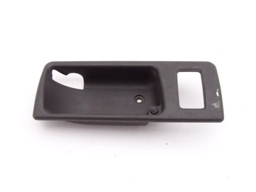 RANGE ROVER P38 94- OSŁONA KLAMKI DRZWI PRAWY TYŁ