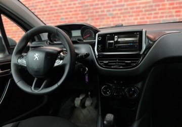 Peugeot 208 I Hatchback 3d 1.2 VTI 82KM 2013 Peugeot 208 Czujniki Kamera niski przebieg Gwarancja w cenie WarszawaVLAV, zdjęcie 5
