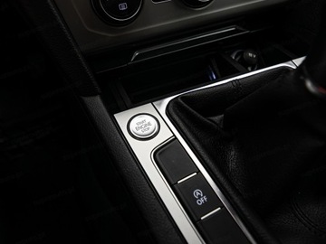 Volkswagen Passat B8 Variant 2.0 TDI BlueMotion SCR 150KM 2019 VOLKSWAGEN Passat 2.0 TDI Comfortline Combi 150KM 2019, zdjęcie 18