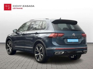 Volkswagen Tiguan II SUV Facelifting 2.0 TDI 200KM 2021 Volkswagen Tiguan R-line Kamery 360 HarmanKardon Zawieszenie DCC ACC Faktu, zdjęcie 2