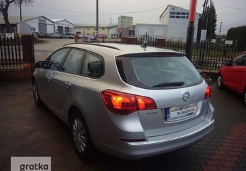 Opel Astra J Sports Tourer Facelifting 1.6 CDTI ecoFLEX 110KM 2015 Opel Astra Opel Astra J ASTRA 1.6 Diesel 110KM, zdjęcie 8