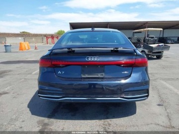 Audi A7 C8 2021 Audi A7 Sportback Sportback Premium Plus 55 Tfsi Quattro S Tronic 2021 3.0l, zdjęcie 4