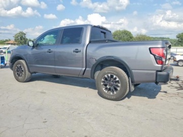 Nissan Titan 2022 Nissan Titan Pro-4x 2022 5.6 Benzyna 400KM, zdjęcie 1