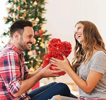 БОЛЬШОЙ МЕДВЕДЬ С РОЗАМИ ПОДАРОЧНАЯ КОРОБКА НА ДЕНЬ СВЯТОГО ВАЛЕНТИНА