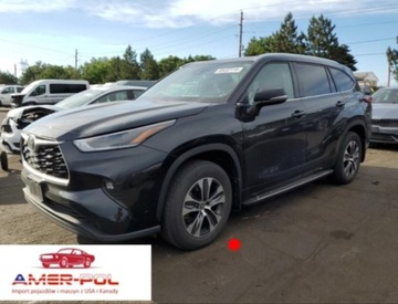 Toyota Highlander III 2021 Toyota Highlander 2021 TOYOTA HIGHLANDER XLE 3.5 Benzyna 295KM