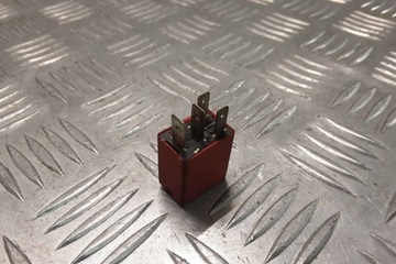 RELÉ ALFA ROMEO 147 (937_) 46520412 1.6L GASOLINE 77KW 2000