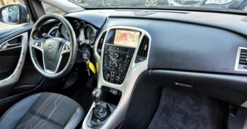 Opel Astra J Sports Tourer Facelifting 1.4 Turbo ECOTEC 120KM 2012 Opel Astra BENZYNA NAWIGACJA niski przebieg super okazja polecamy, zdjęcie 32