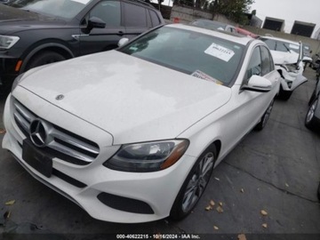 Mercedes Klasa C W205 2018 Mercedes-Benz Klasa C 2018 MERCEDES-BENZ C 300 2.0 Benzyna 241KM, zdjęcie 2
