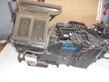 ОБОГРЕВАТЕЛЬ КОРПУСА LINCOLN NAVIGATOR 5.4 V8 2004 г.в.