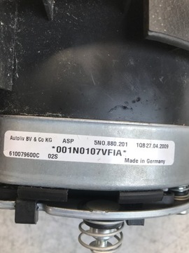 ПОДУШКА БЕЗОПАСНОСТИ ВОДИТЕЛЯ TIGUAN TOURAN 5N0880201