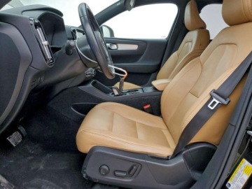 Volvo XC40 Crossover 2.0 T5 247KM 2019 Volvo XC 40 2019 VOLVO XC40 T5 MOMENTUM 2.0 Benzyna 248KM, zdjęcie 6