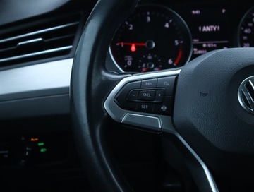 Volkswagen Passat B8 Variant 2.0 TDI BlueMotion SCR 150KM 2019 VW Passat 2.0 TDI, Salon Polska, Automat, Klima, zdjęcie 18