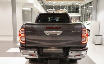 Toyota Hilux VIII Podwójna kabina Facelifting 2.8 D-4D 204KM 2024 Toyota Hilux 2.8 D-4D mHEV Double Cab Executive 4x4 aut 2.8 Diesel 204KM, zdjęcie 4