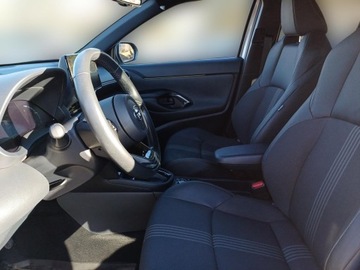 Toyota Yaris IV Cross 1.5 Hybrid 116KM 2021 Toyota Yaris Cross Hybrid 1.5 Adventure 4x4 Hybrid, zdjęcie 12