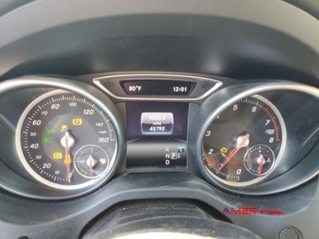 Mercedes GLA I 2018 Mercedes-Benz GLA 2018 r., 2,0L 250 4 MATIC 2.0 Benzyna 208KM, zdjęcie 9