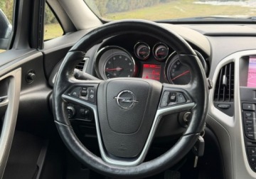 Opel Astra J Sports Tourer Facelifting 1.4 Turbo ECOTEC 140KM 2013 Opel Astra 1,4 TURBO 140KM Climatronic Xenon LED Navi Bezwypadkowy Serwis, zdjęcie 18