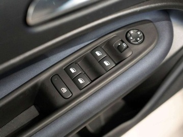 Alfa Romeo Junior 2025 ALFA ROMEO Junior Ibrida Suv 1.2 (145KM) 2025, zdjęcie 15