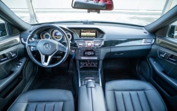 Mercedes Klasa E W212 Kombi Facelifting 250 BlueTEC 204KM 2014 Mercedes-Benz Klasa E 2.2 CDI Diesel 204km, zdjęcie 4