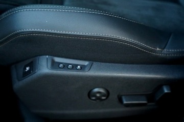 Peugeot 3008 II Crossover Facelifting  1.6 PureTech 180KM 2022 Peugeot 3008 GT LINE kamera skóra NAWI grip, zdjęcie 15