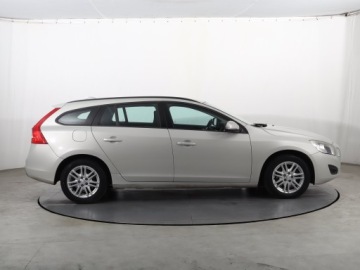 Volvo V60 I Kombi 1.6 DRIVe 115KM 2013 Volvo V60 D2, Navi, Klima, Klimatronic, Tempomat, zdjęcie 5
