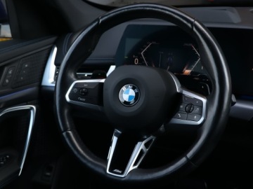 BMW X1 U11 Crossover 1.5 20i 170KM 2022 BMW X1 sDrive20i, Salon Polska, Serwis ASO, zdjęcie 21