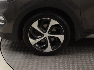 Hyundai Tucson III SUV 1.7 CRDi 141KM 2017 Hyundai Tucson 1.7 CRDi, Salon Polska, Serwis ASO, zdjęcie 14