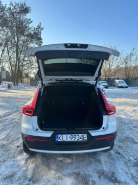 Volvo XC40 2024 Volvo XC 40 Plus 2024 ZarejestrowaneGotowe do jazdy 2.0 Benzyna 247KM, zdjęcie 4