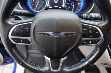 Chrysler Pacifica II 2021 Chrysler Pacifica 3.6 Benzyna LPG 291 KM, 4x4, 7osob, Kamera, Full LED, S, zdjęcie 17