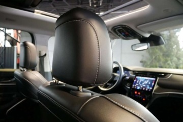 Jeep Grand Cherokee IV 2021 Jeep Grand Cherokee Limited L 4x4 Panorama Radar Alpine 6os FamCam LED Pod, zdjęcie 32