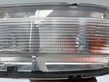 NISSAN 350Z SMĚROVKA NÁRAZNÍKU ZADNÍHO ZADNÍ LAMPA PRAVÁ 02-08 N