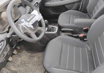 Dacia Jogger 1.0 TCe 110KM 2024 Dacia Jogger 2024r, 1.0 Benzyna. Uszkodzone boki. Poobijany. VAT 23 brutto, zdjęcie 7