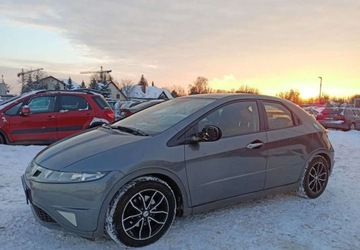 Honda Civic VIII Hatchback 3d 1.4 i-VTEC 100KM 2009 Honda Civic Honda Civic 1.3 Benzyna 100KM