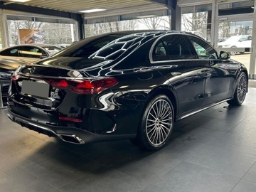 Mercedes Klasa E W214 Sedan 2.0 220d 197KM 2025 E Klasa 220 d 4-Matic AMG 2.0 (197KM) 2025, zdjęcie 2