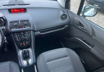 Opel Meriva II Mikrovan 1.4 Turbo ECOTEC 140KM 2011 Opel Meriva 1.4 Benzyna 140KM, zdjęcie 23