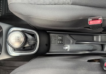 Toyota Yaris III Hatchback 5d Facelifting 1.0 VVT-i 69KM 2014 Toyota Yaris Toyota Yaris Benzyna 70KM, zdjęcie 20