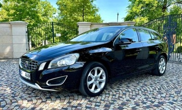 Volvo V60 I Kombi 2.0 T5 240KM 2012 Volvo V60 Volvo V60 T5 Momentum