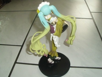 аниме рисунок Хацунэ Мику кимоно