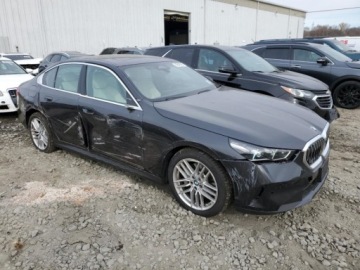 BMW Seria 5 G90-91 2024 BMW Seria 5 BMW serii 5 530i xDrive Sedan z 2024 roku , od ubezpieczalni, zdjęcie 2