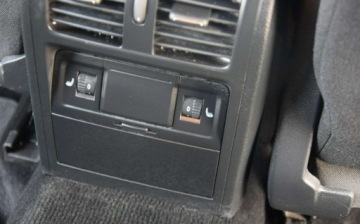 Volkswagen Passat B7 Variant 2.0 TDI CR DPF BlueMotion 140KM 2014 Volkswagen Passat 2.0TDI 4x4 Navi 2 KPL KOL Oryginal lakier Grzane FoteleS, zdjęcie 27