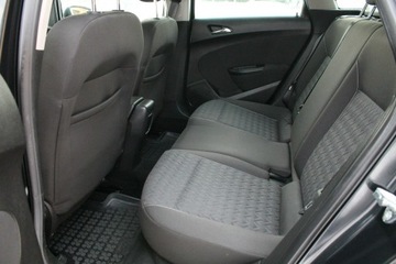 Opel Astra J Sports Tourer Facelifting 2.0 CDTI ECOTEC 165KM 2013 Opel Astra 2.0 CDTI 165KM Active Nawigacja z, zdjęcie 12