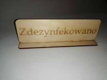 EKSPOZYTOR Zdezynfekowano dezynfekcja stojak