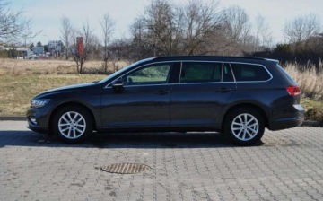 Volkswagen Passat B8 Variant Facelifting 1.5 TSI EVO 150KM 2020 Volkswagen Passat Variant GWARANCJA, 2020, 1.5 Benzyna, Automat DSG, Niski, zdjęcie 19