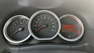 Dacia Duster I SUV Facelifting 1.5 dCi 109KM 2017 Dacia Duster 1.5dCi 109PS OPŁACONY Bezwypadkowy, zdjęcie 18