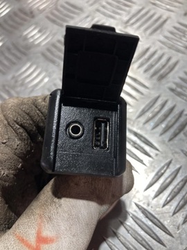 HNÍZDO USB AUX SUZUKI BALENO II 15-