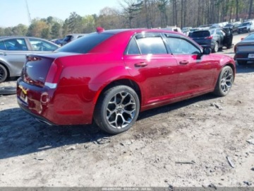 Chrysler 300C II 2018 Chrysler 300 Touring 2018 3.6 Benzyna 292KM, zdjęcie 3