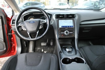 Ford Mondeo V Liftback Facelifting 2.0 EcoBlue 150KM 2020 Ford Mondeo Liftback Titanium 2,0EcoBlue 150KM A8, zdjęcie 13